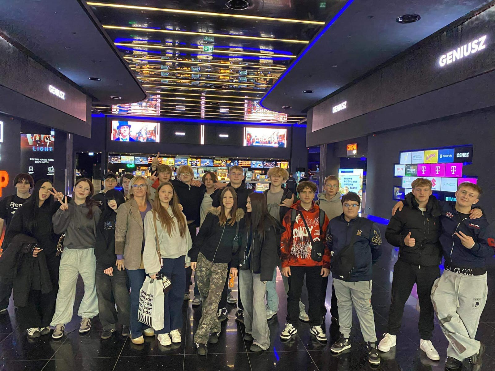 Miniaturka — Wycieczka do kina