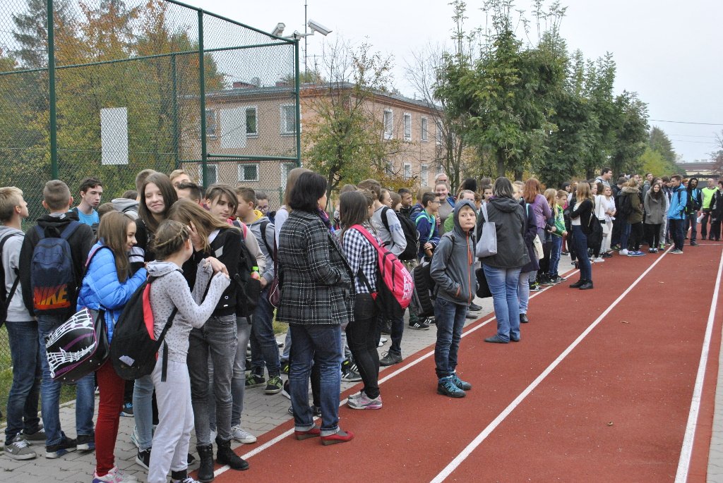 Miniaturka — 2015/2016 - Alarm w szkole 2015