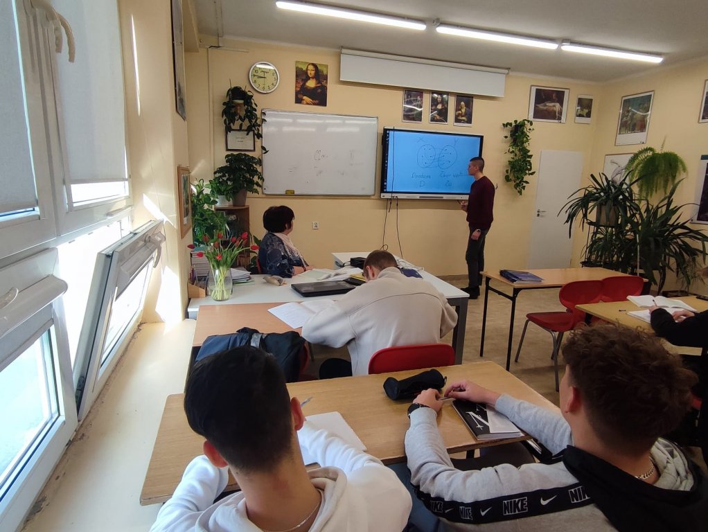 Miniaturka — 2024/2025 - „Szansa dla wszystkich - program podniesienia wyników maturalnych uczniów dolnośląskich szkół&quot;