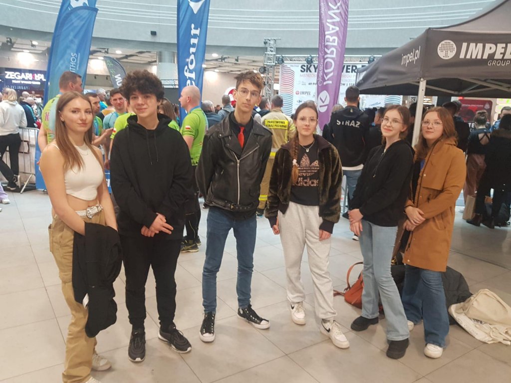 Miniaturka — 2022/2023 - 49 pięter - 1142 stopni czyli aktywnie rozpoczęty kwiecień w SkyTower!