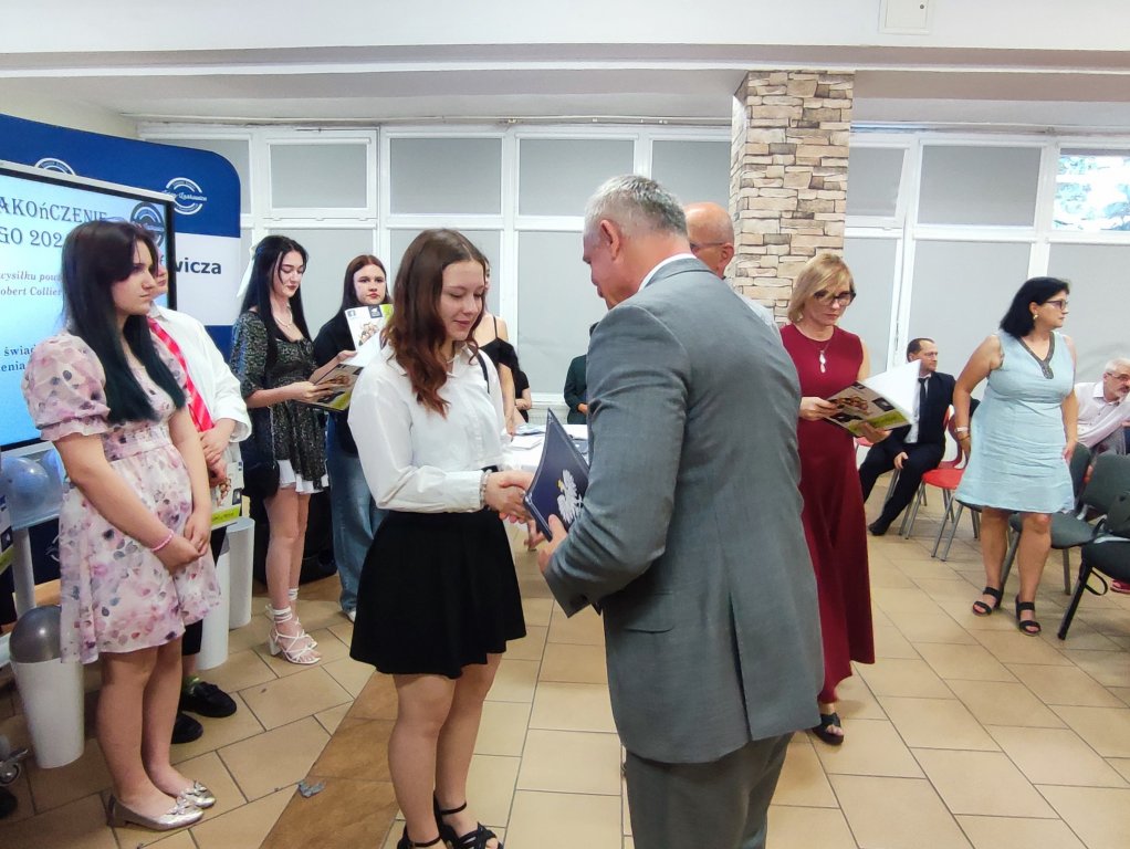 Miniaturka — 2024/2025 - Uroczyste zakończenie roku szkolnego 2024/2025