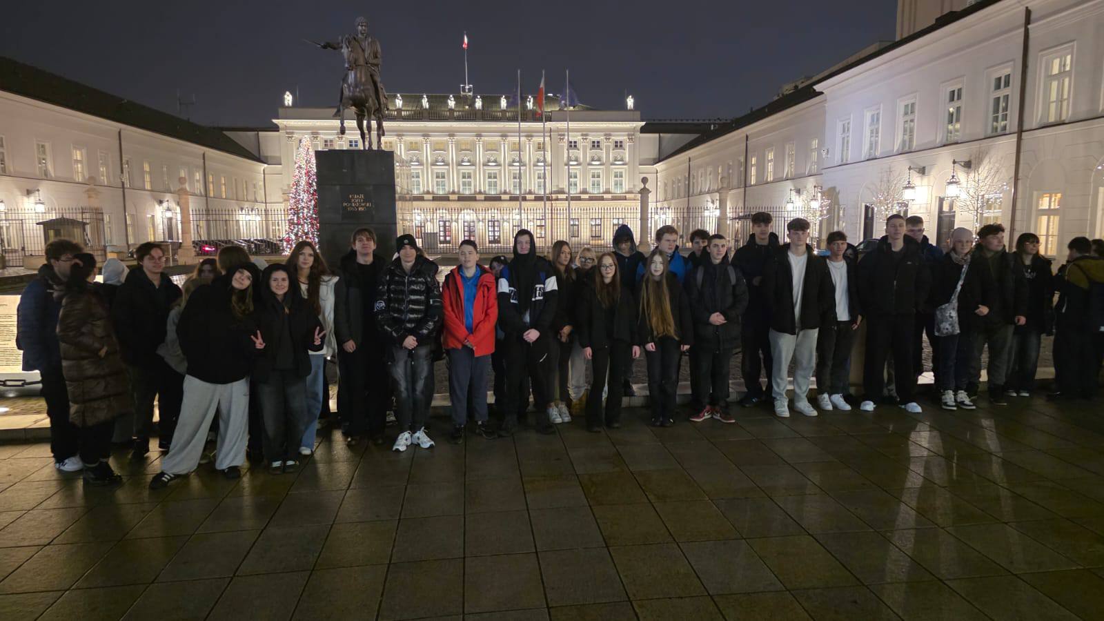 Miniaturka — Wycieczka do Warszawy